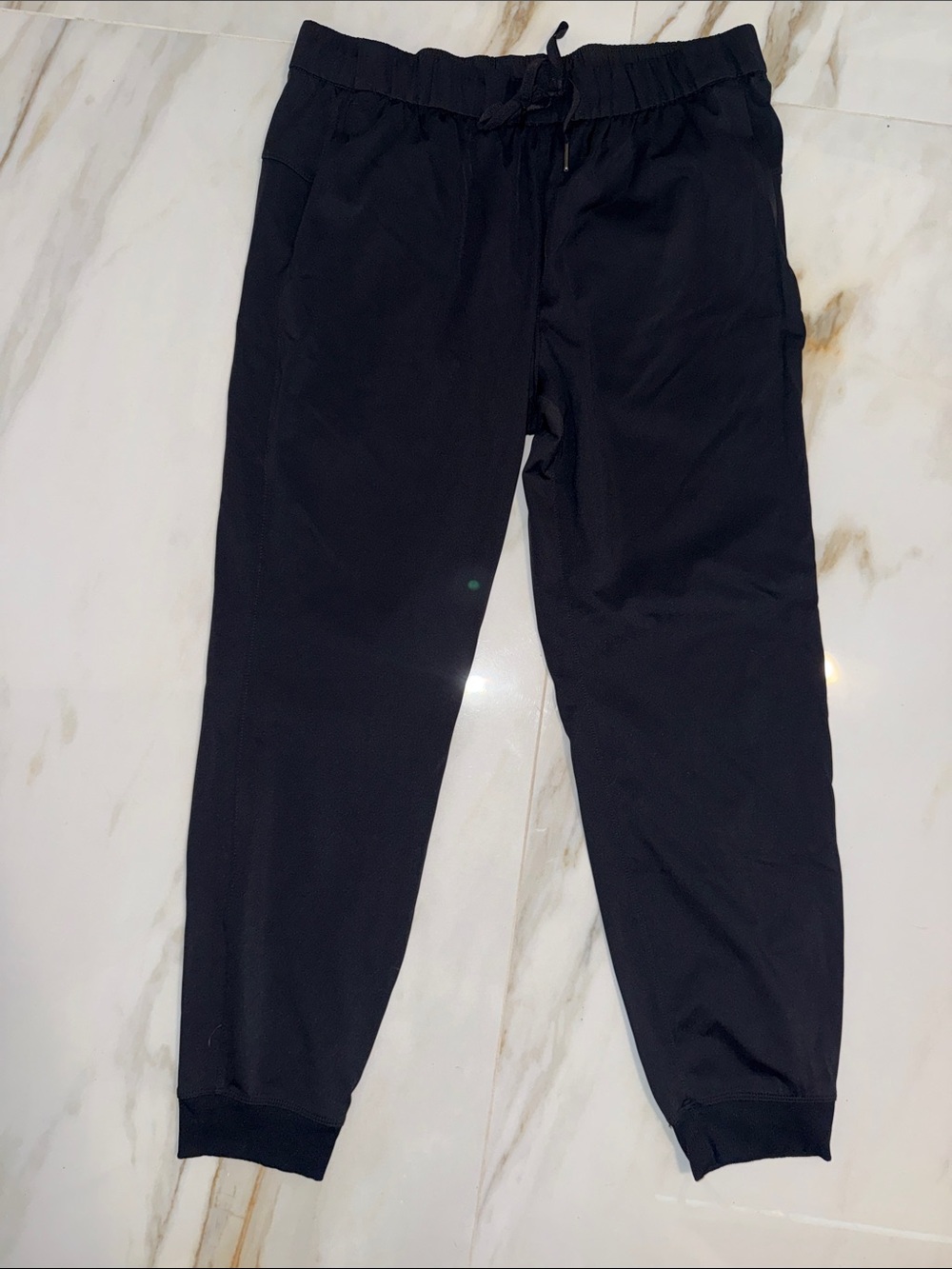 Members mark Women's Black Cropped Jogger Pants - Versatile Everyday Style